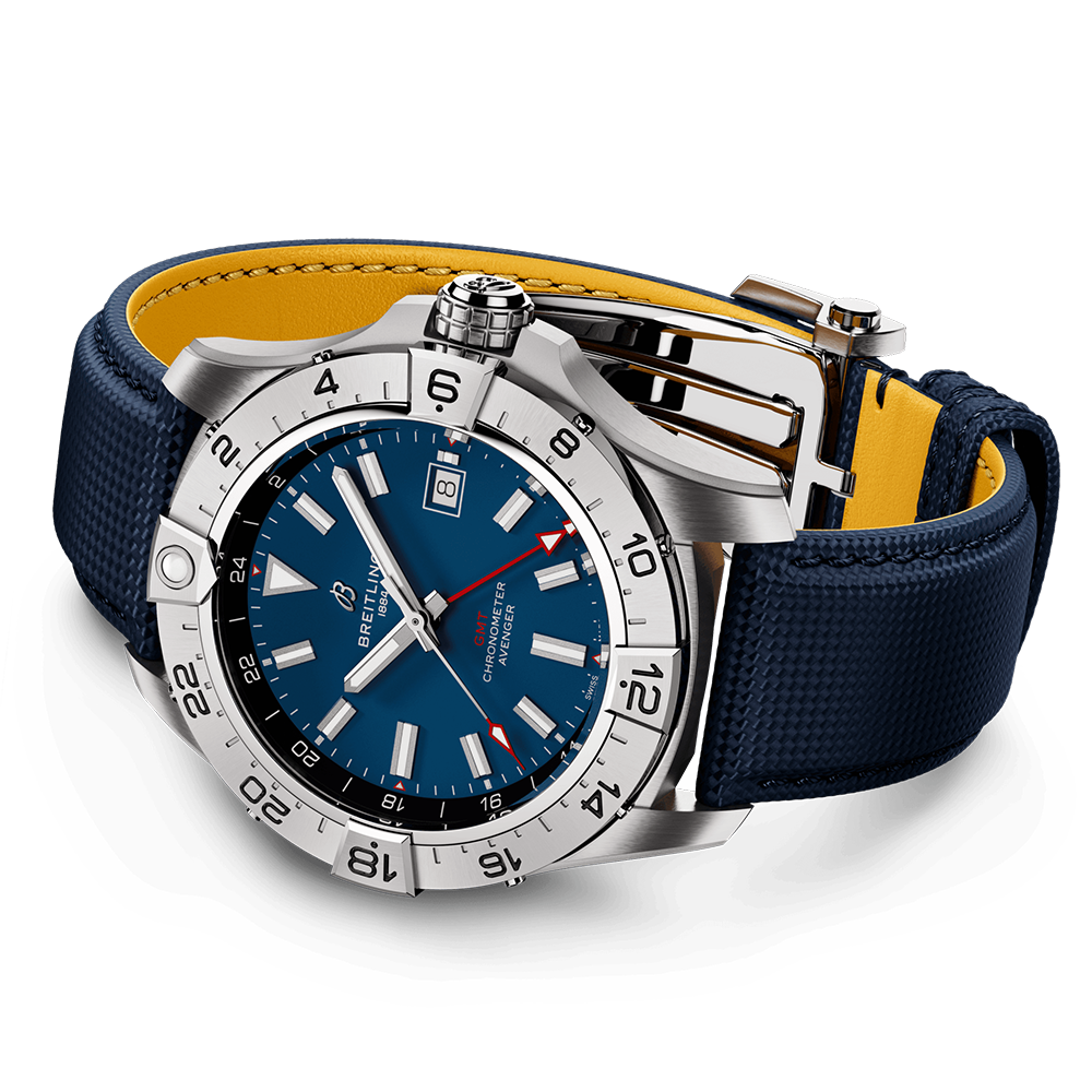 Breitling Avenger GMT 44 A32320101C1X1