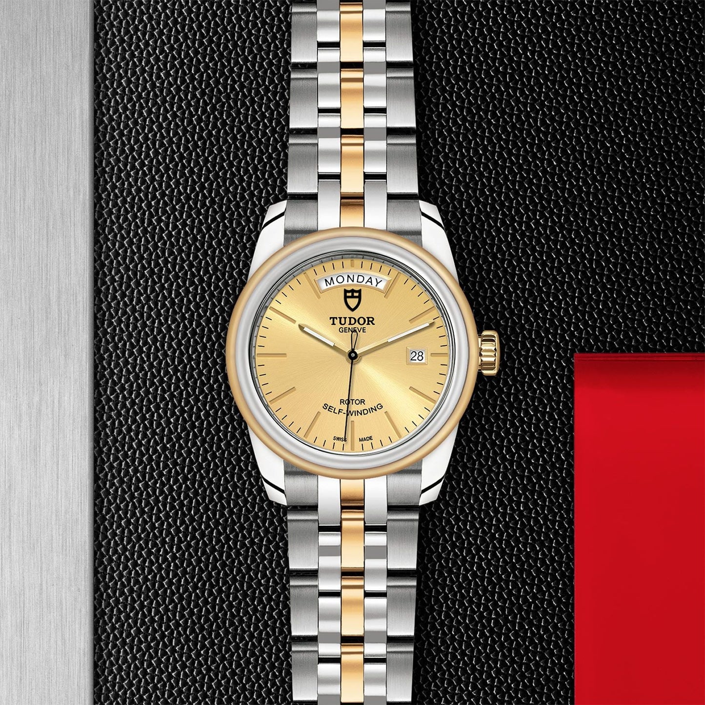 TUDOR Glamour Date+Day 39mm M56003-0005