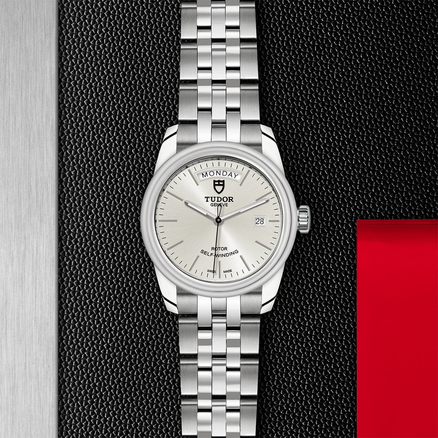 TUDOR Glamour Date+Day 39mm M56000-0005