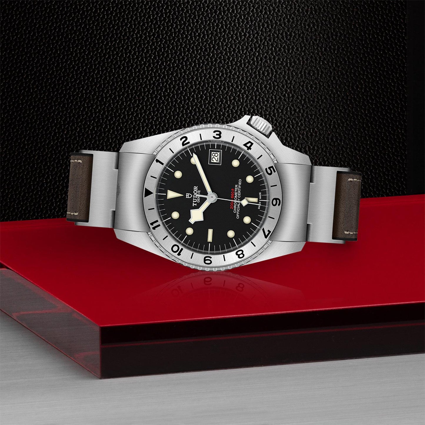TUDOR Black Bay P01 M70150-0001