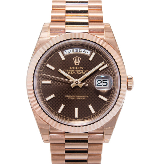 Day-Date 40 Everose / Chocolate Diagonal Motif