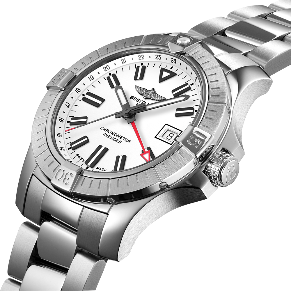 Breitling Avenger Automatic GMT 43 A32397101A1A1