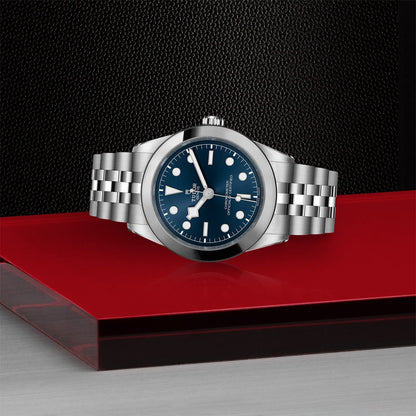 NEW: TUDOR Black Bay 39 M79660-0002