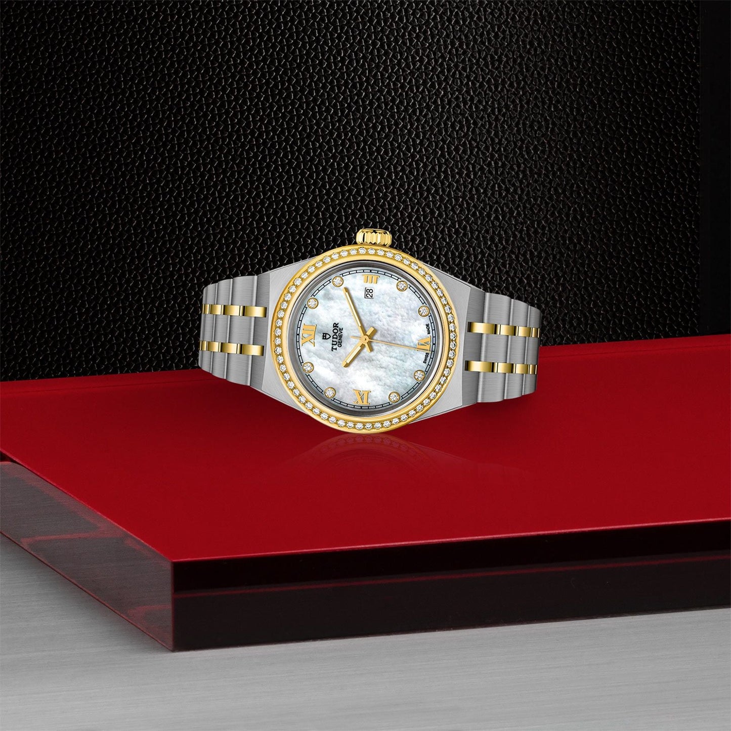 TUDOR Royal 28mm M28323-0001