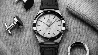 Constellation 41 mm, steel on leather strap
