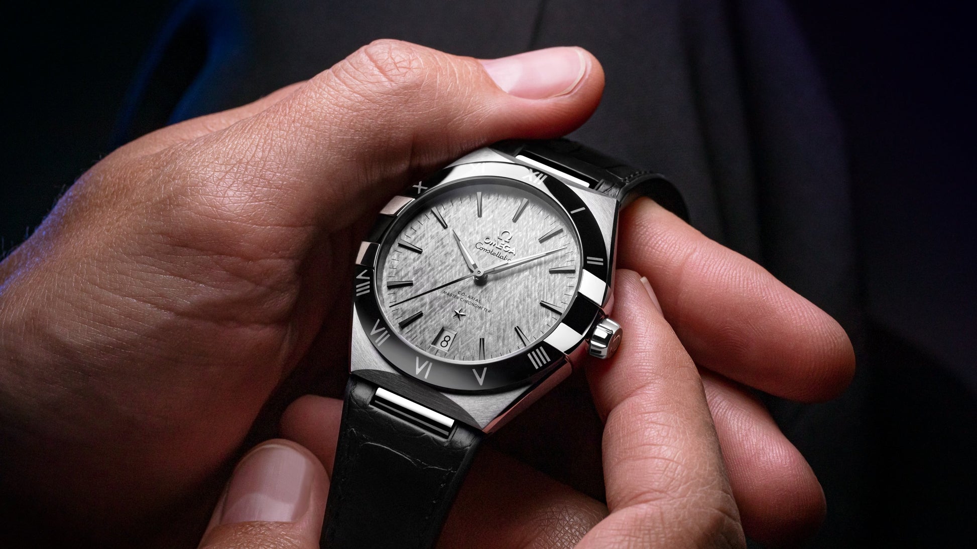 Constellation 41 mm, steel on leather strap