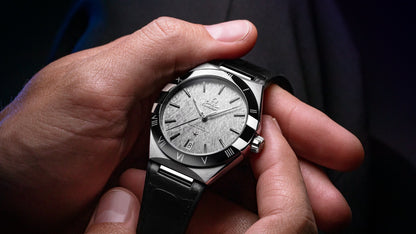 Constellation 41 mm, steel on leather strap
