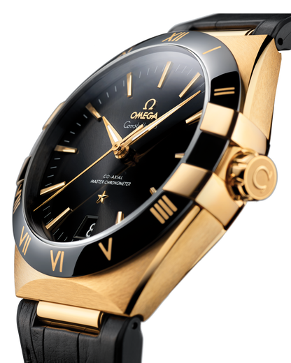 Constellation 41 mm, yellow gold on leather strap