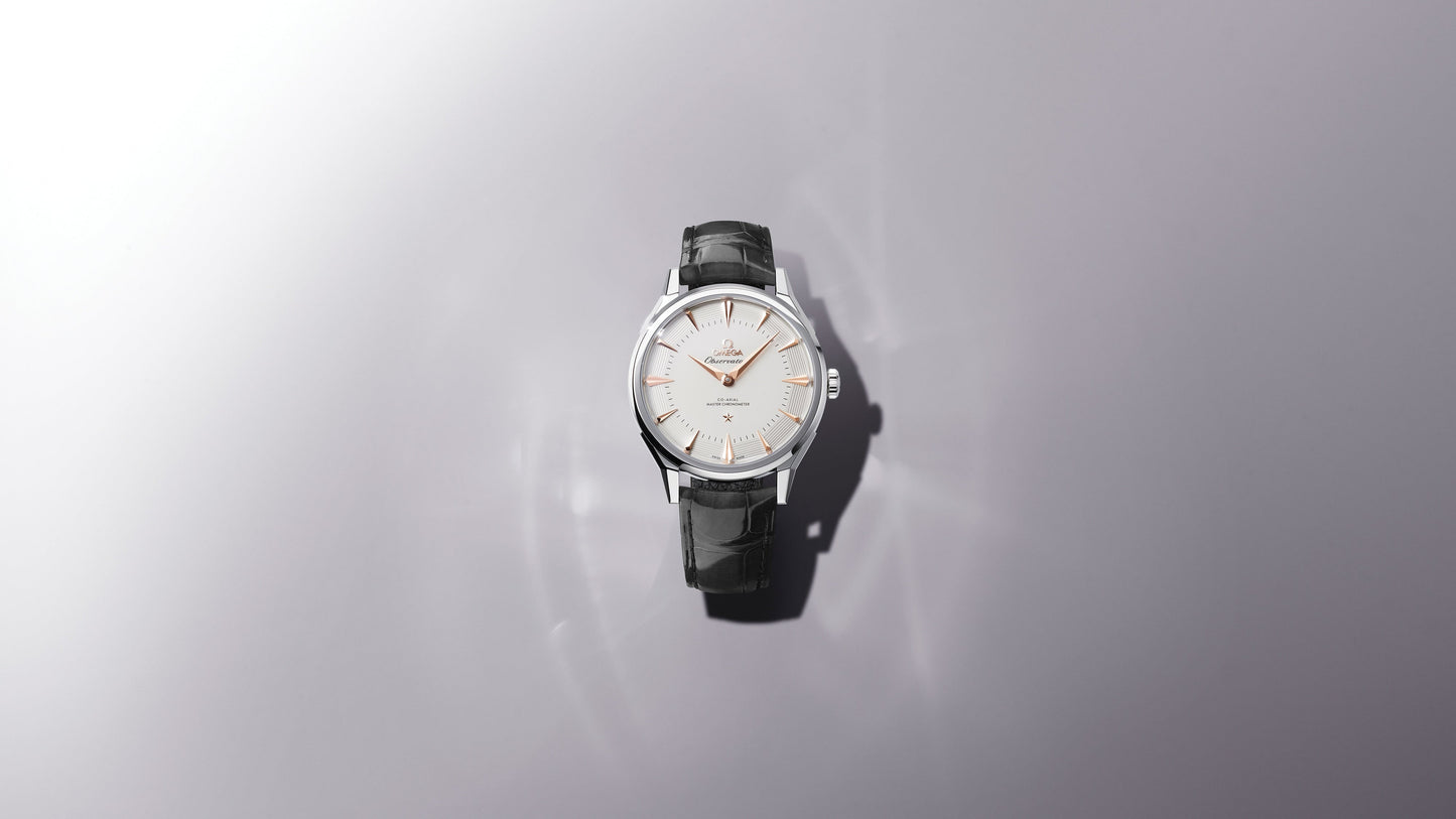 Constellation Observatory 39.4 mm, O‑MEGASTEEL on alligator