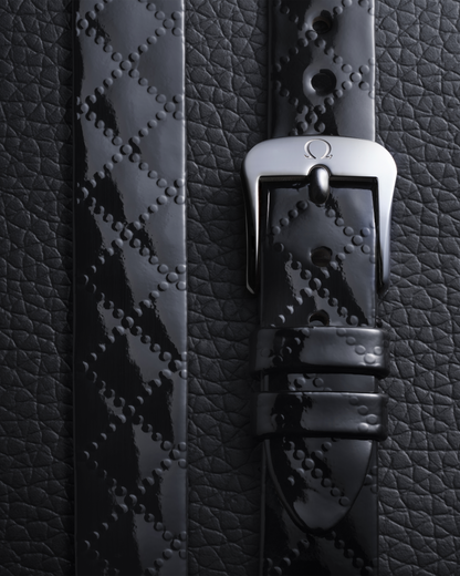 De Ville Mini Trésor 26 mm, steel on leather strap