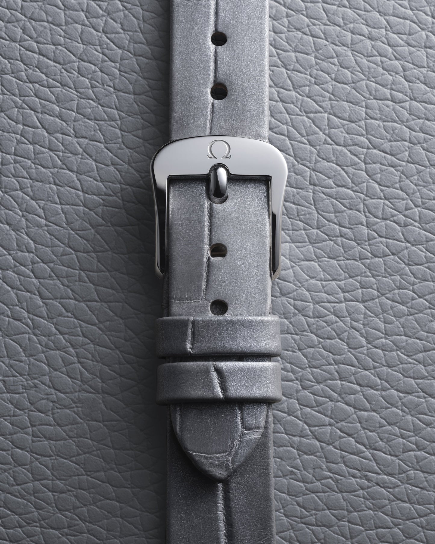 De Ville Mini Trésor 26 mm, steel on alligator