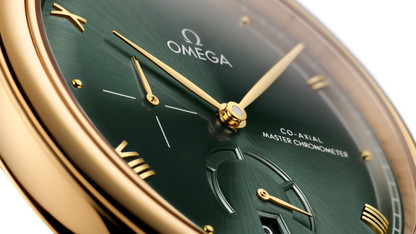 De Ville Prestige 41 mm, yellow gold on leather strap