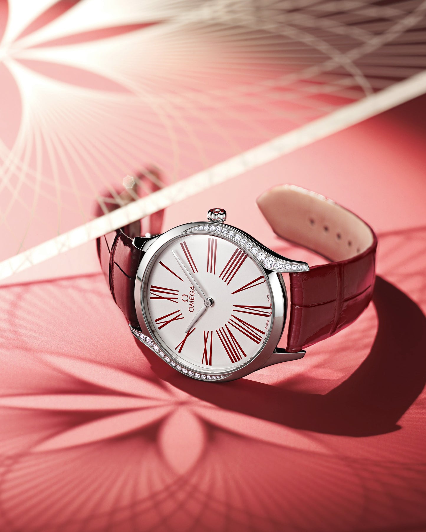De Ville Trésor 36 mm, steel on leather strap