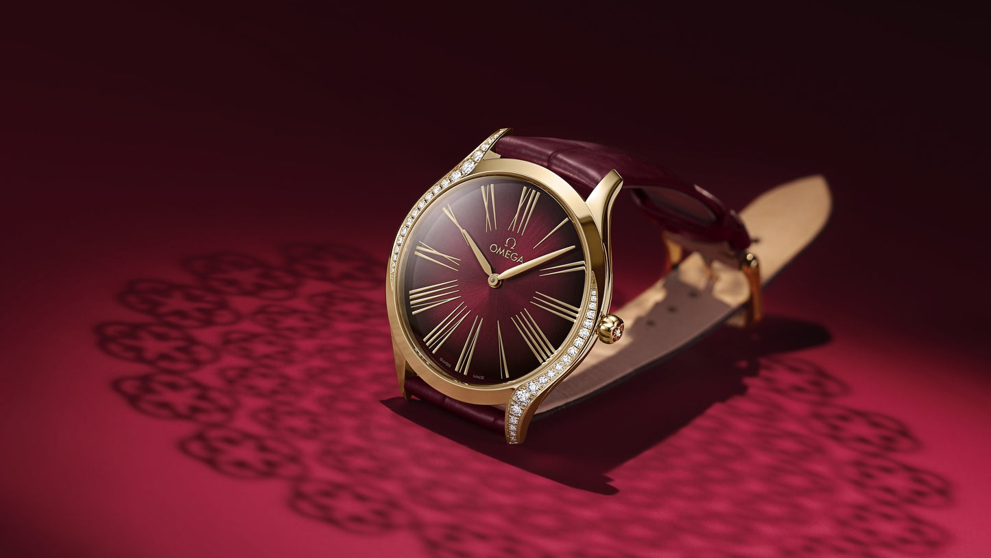 De Ville Trésor 36 mm, Moonshine™ gold on leather strap