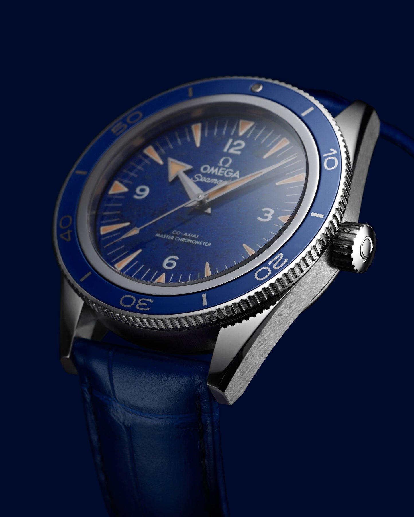 Seamaster 300 41 mm, platinum on leather strap