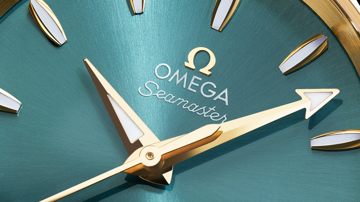 Seamaster Aqua Terra Shades 34 mm, Moonshine™ gold on leather strap