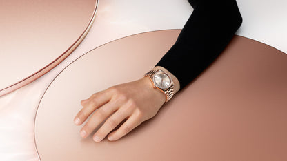Seamaster Aqua Terra Shades 38 mm, Sedna™ gold on Sedna™ gold
