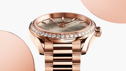 Seamaster Aqua Terra Shades 38 mm, Sedna™ gold on Sedna™ gold
