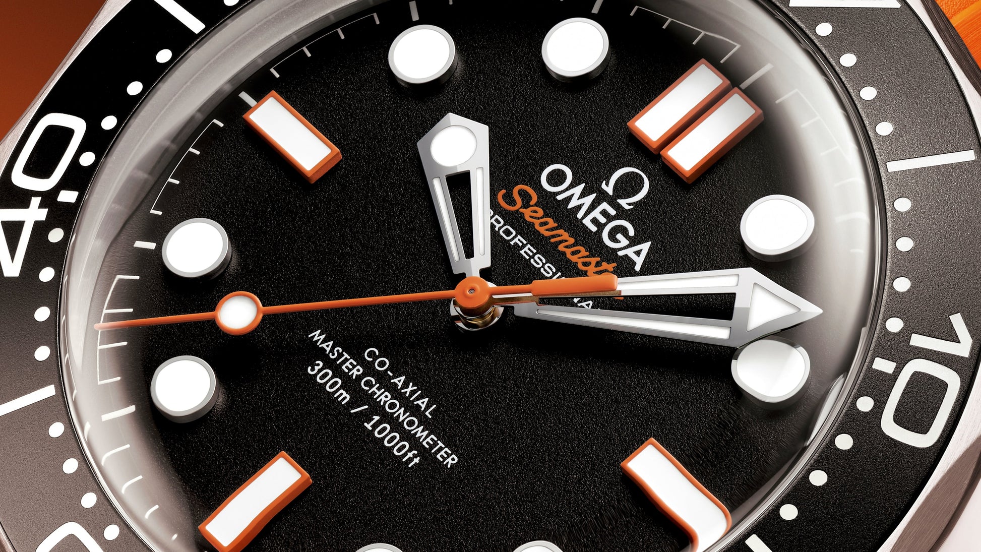 Seamaster Diver 300M 42 mm, steel on rubber strap