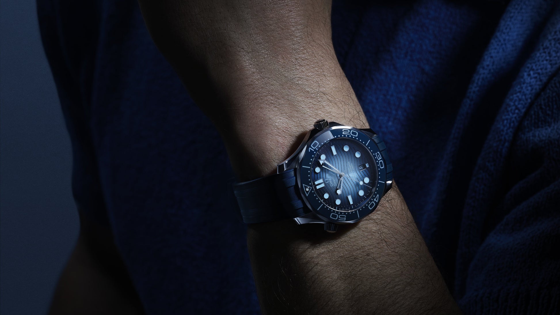 Seamaster Diver 300M 42 mm, steel on rubber strap