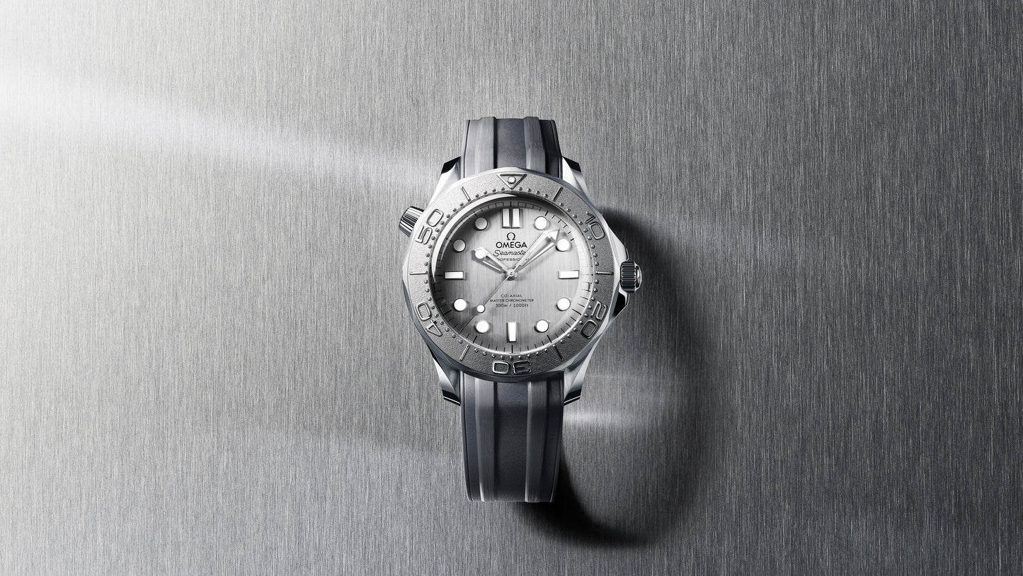 Seamaster Diver 300M 42 mm, steel on rubber strap