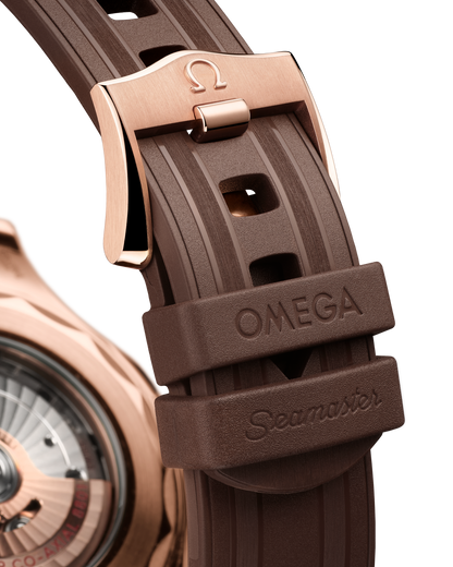 Seamaster Diver 300M 42 mm, Sedna™ gold on rubber strap