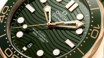 Seamaster Diver 300M 42 mm, Moonshine™ gold on rubber strap