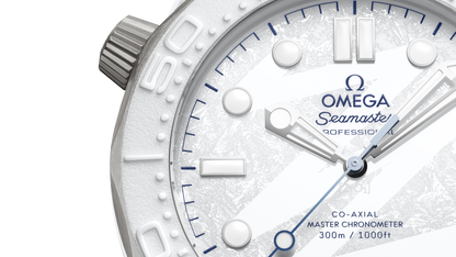 Seamaster Diver 300M 43.5 mm, white ceramic ‑ titanium on rubber strap