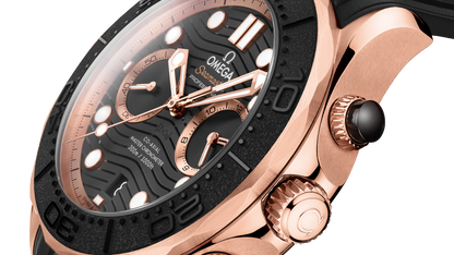 Seamaster Diver 300M 44 mm, Sedna™ gold on rubber strap