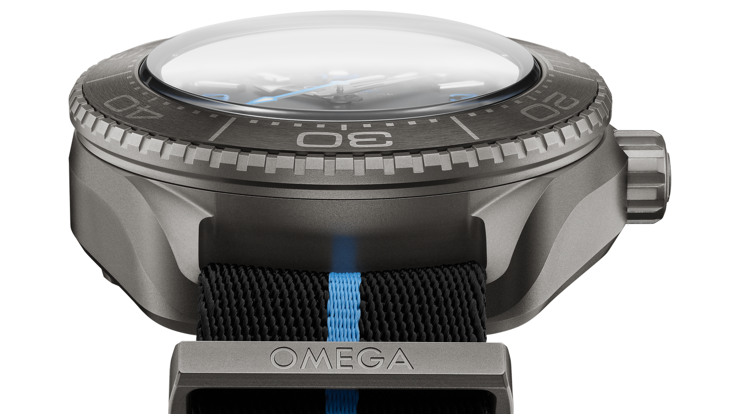 Seamaster Planet Ocean 6000M 45.5 mm, titanium on NATO strap
