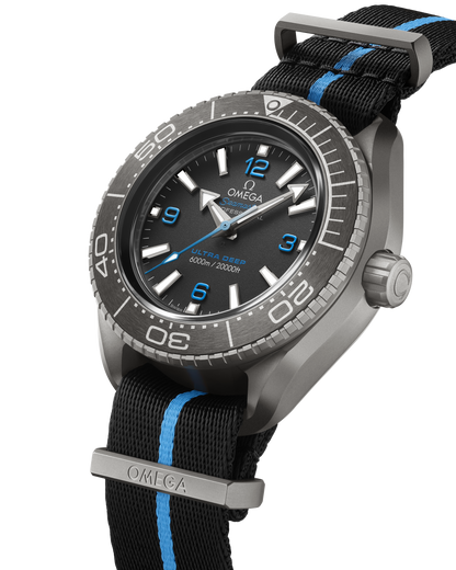 Seamaster Planet Ocean 6000M 45.5 mm, titanium on NATO strap