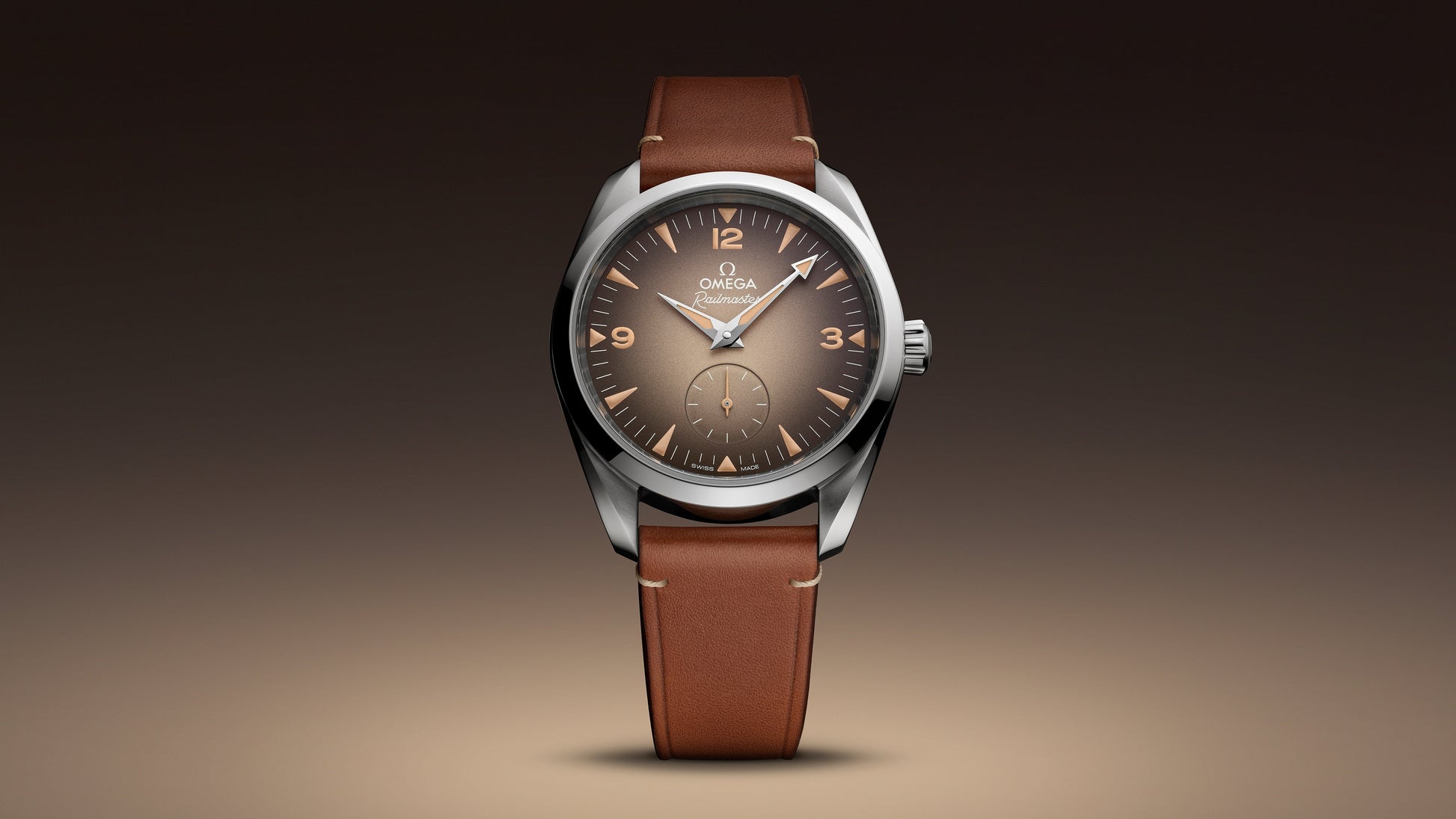 Seamaster Railmaster 38 mm, steel on leather strap