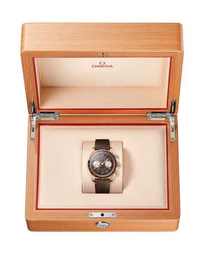 Speedmaster Chronoscope 43 mm, Bronze gold on leather strap