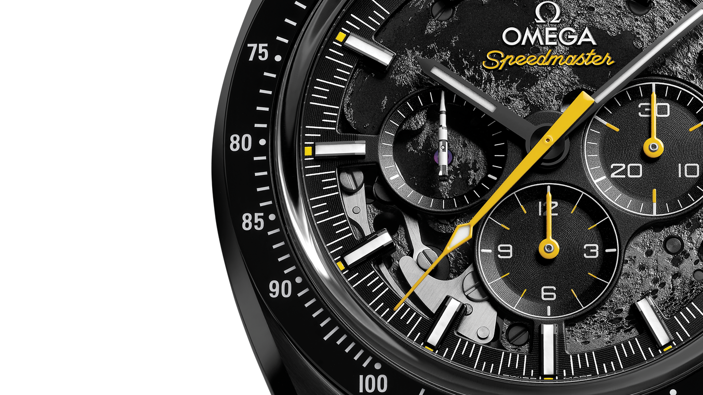 Speedmaster Dark Side of the Moon 44.25 mm, black ceramic on rubber strap