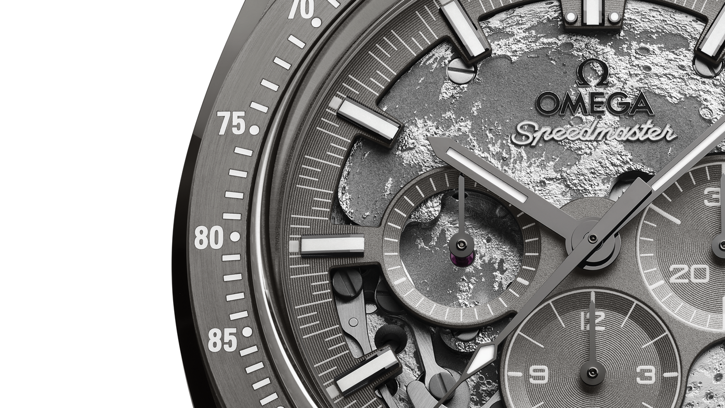 Speedmaster Dark Side of the Moon 44.25 mm, grey ceramic on coated nylon fabric strap