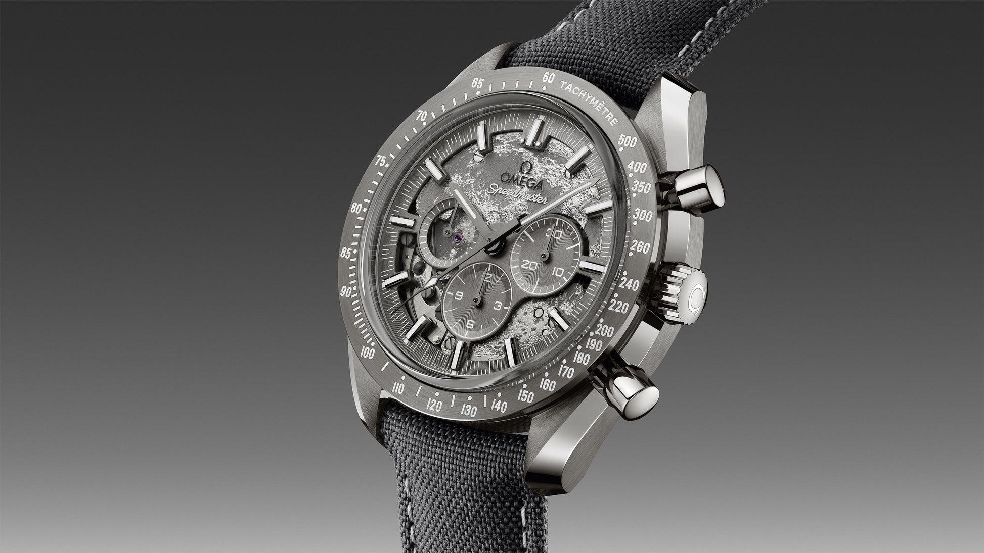 Speedmaster Dark Side of the Moon 44.25 mm, grey ceramic on coated nylon fabric strap