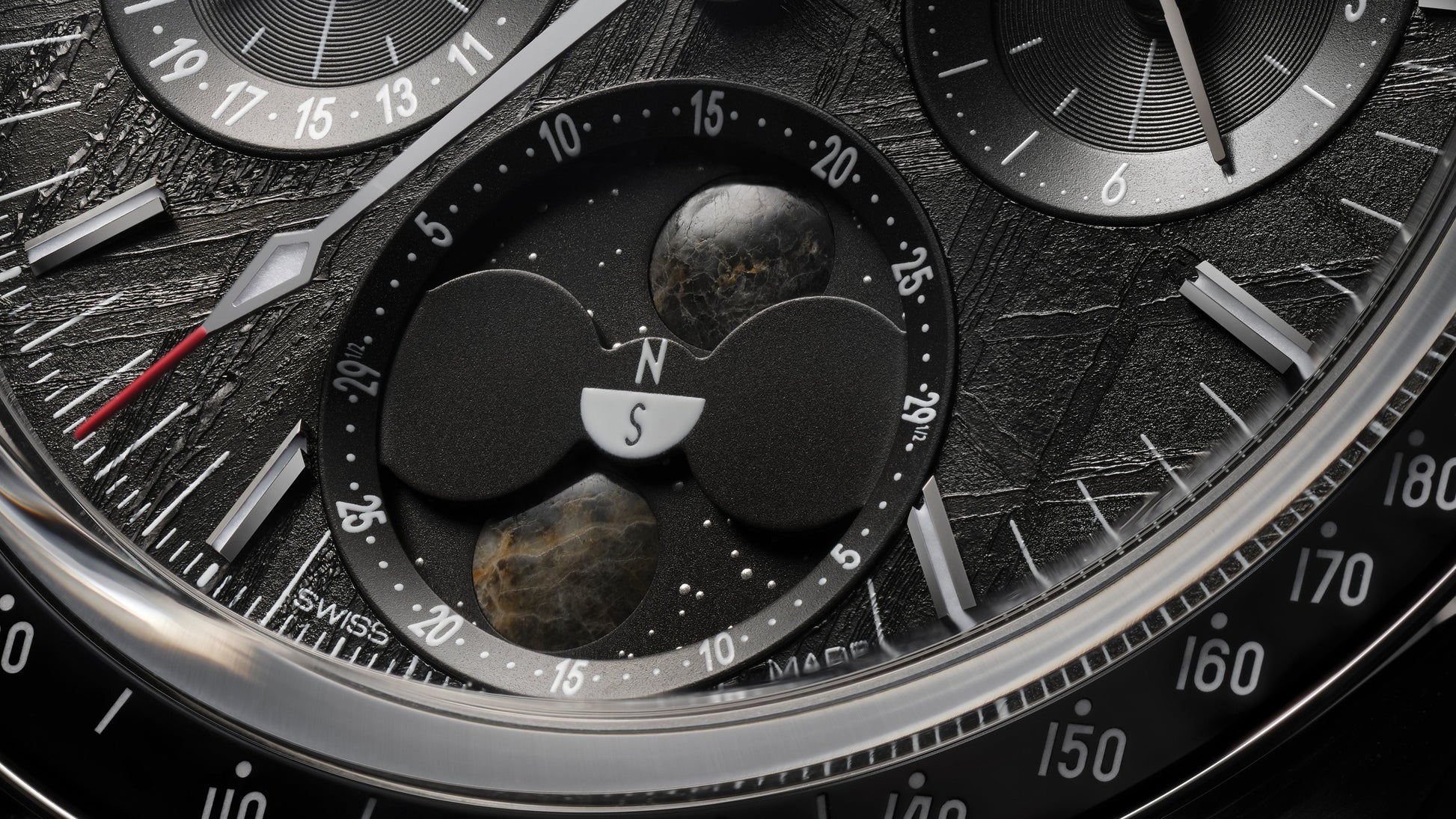 Speedmaster Moonphase 43 mm, steel on steel