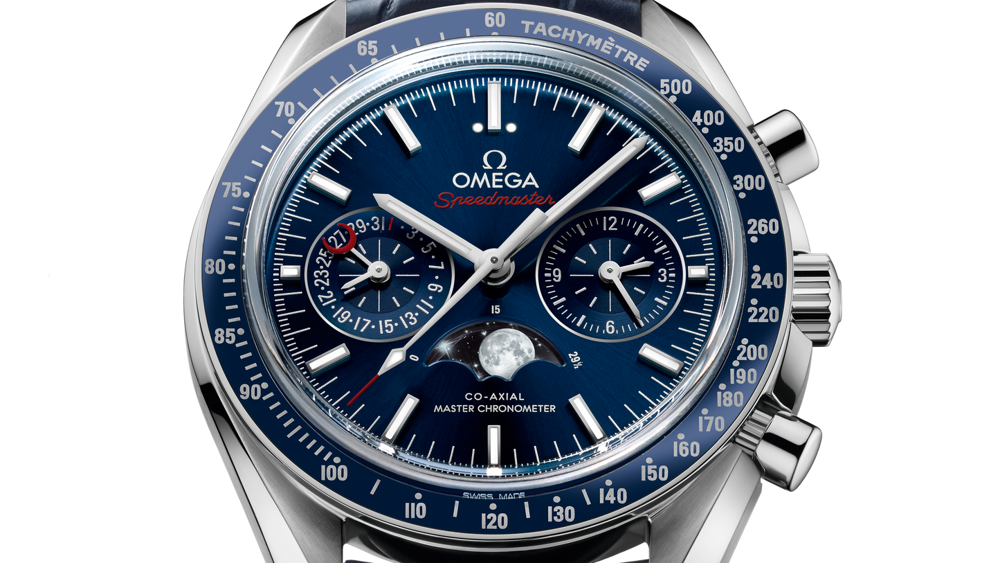 Speedmaster Moonphase 44.25 mm, steel on leather strap