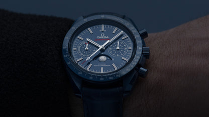 Speedmaster Moonphase 44.25 mm, blue ceramic on leather strap