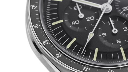 Speedmaster Moonwatch Professional 42 mm, steel on coated nylon fabric strap