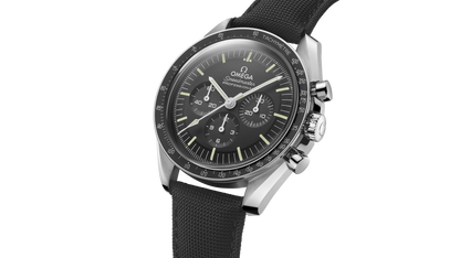 Speedmaster Moonwatch Professional 42 mm, steel on coated nylon fabric strap