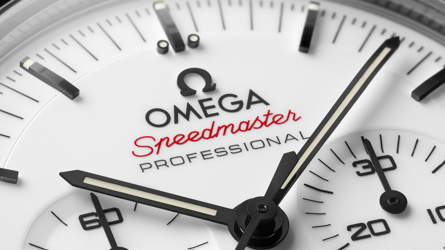 Speedmaster Moonwatch Professional 42 mm, steel on rubber strap