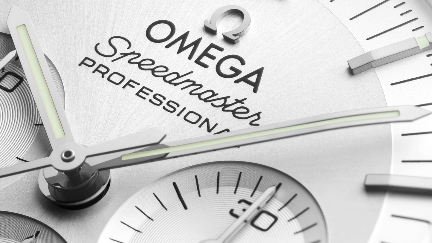 Speedmaster Moonwatch Professional 42 mm, Canopus Gold™ on Canopus Gold™