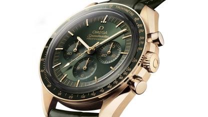 Speedmaster Moonwatch Professional 42 mm, Moonshine™ gold on leather strap