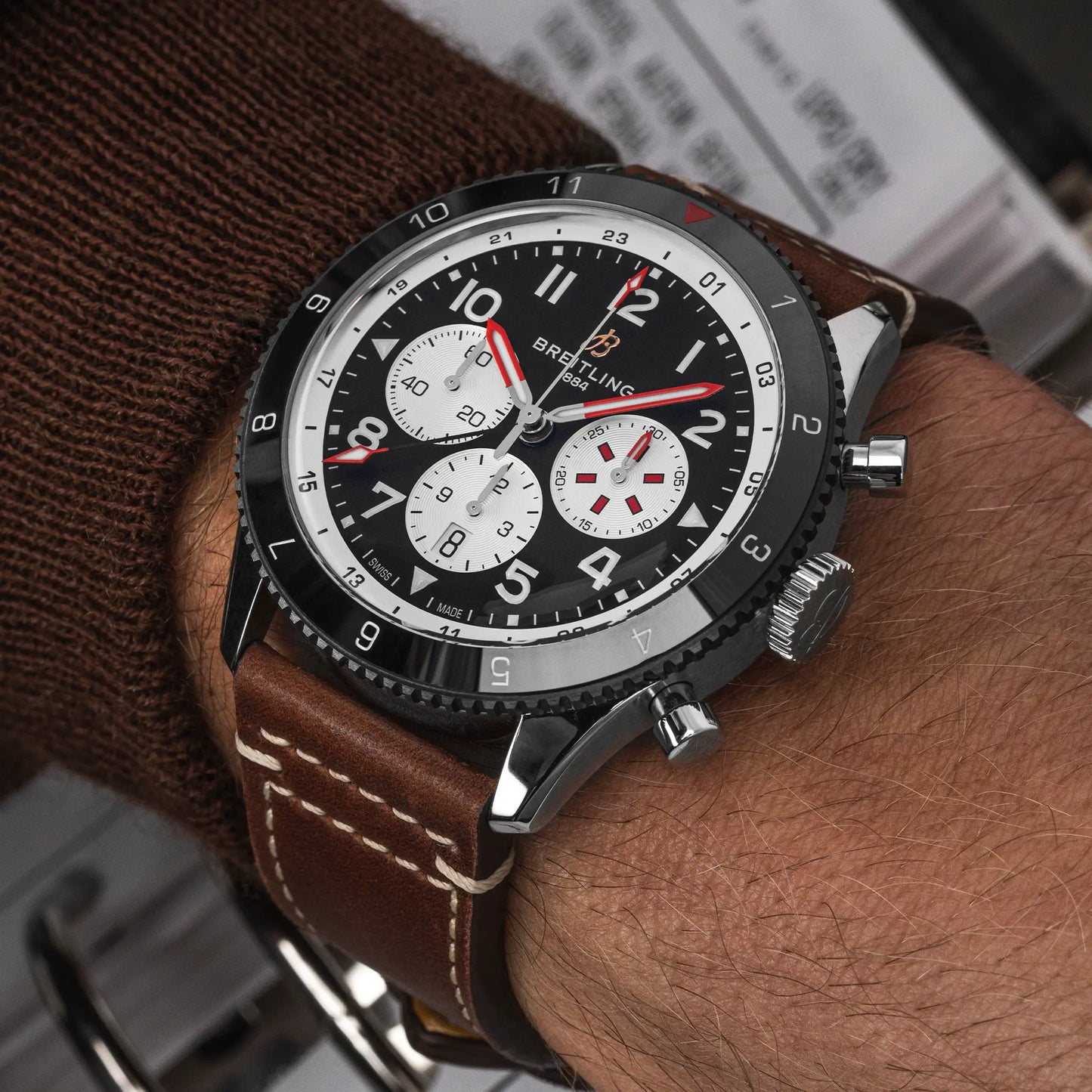 Breitling Super AVI Mosquito GMT 46 YB04451A1B1X1